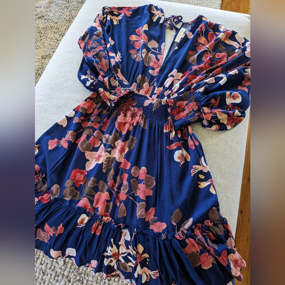 ✨ Lovestitch Navy Floral Dress- Size Small